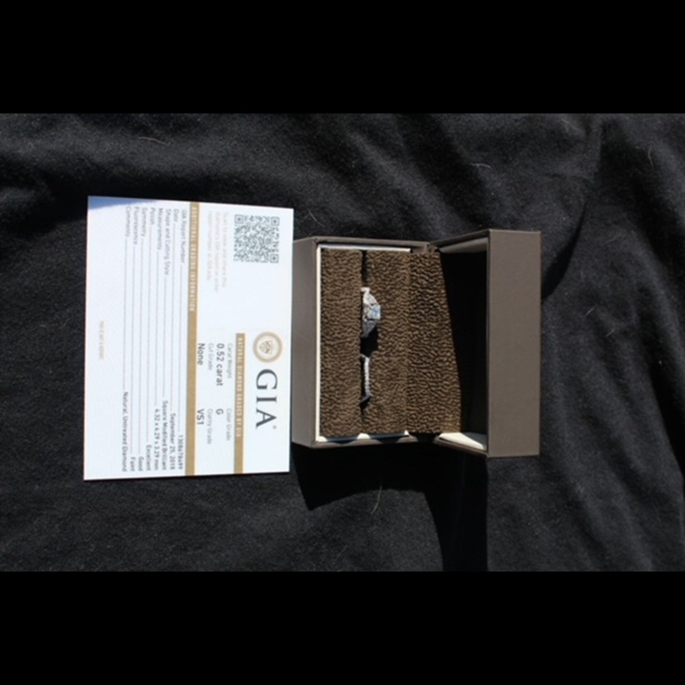 Ring - Picture 2 of 13